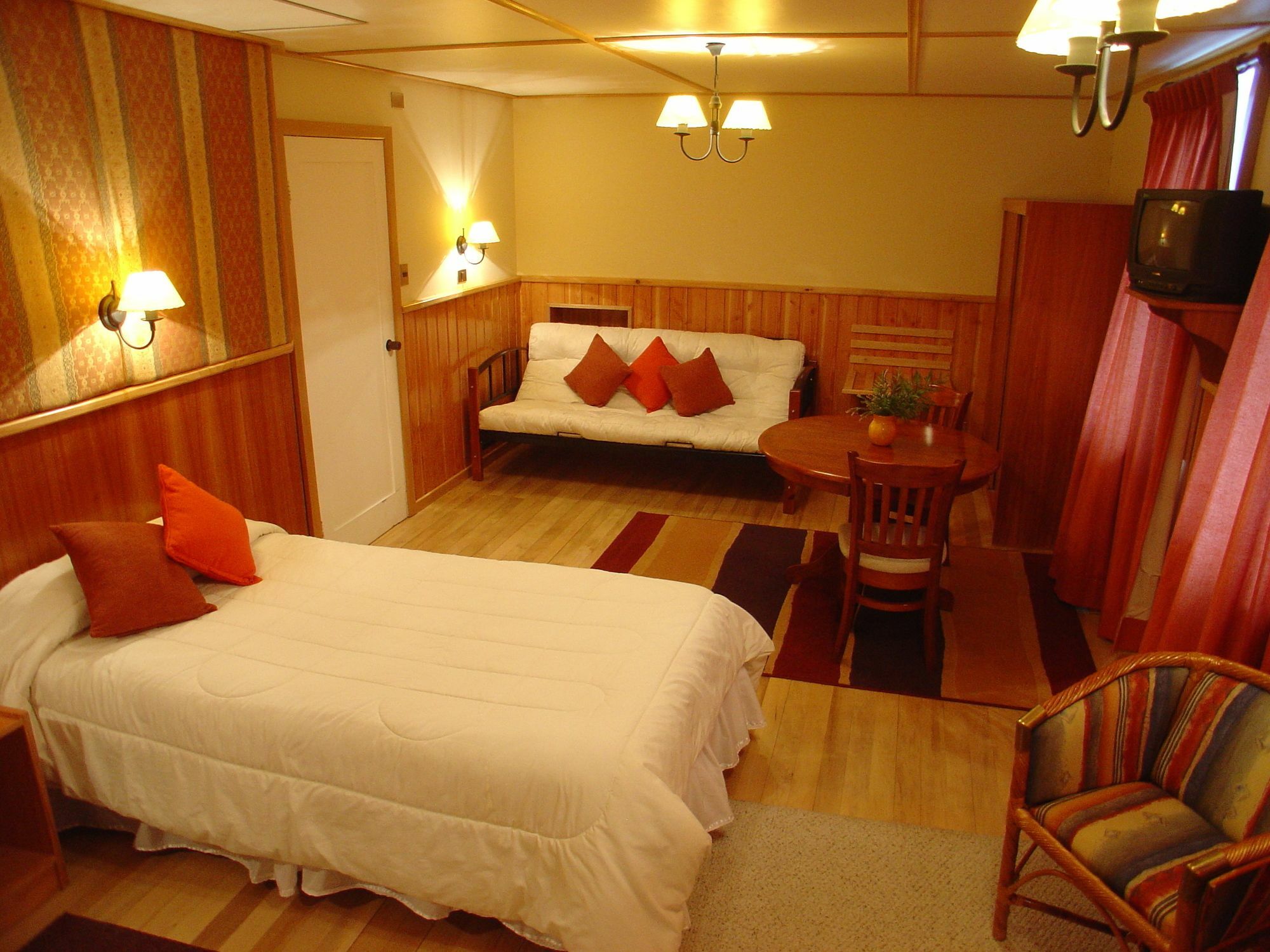 Hotel Peulla 外观 照片